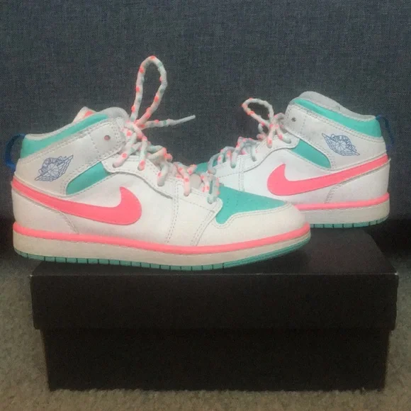 Air Jordan Mid GS 'Digital Pink'